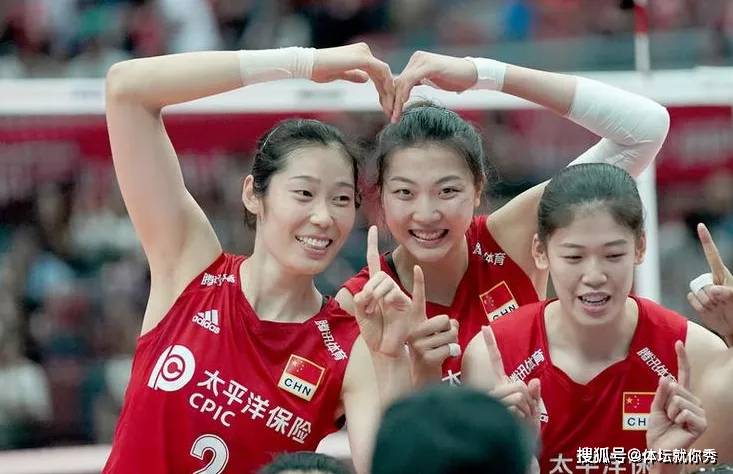 朱婷成大腿!女排输不起,朱婷从替补打起,蔡斌无可奈何