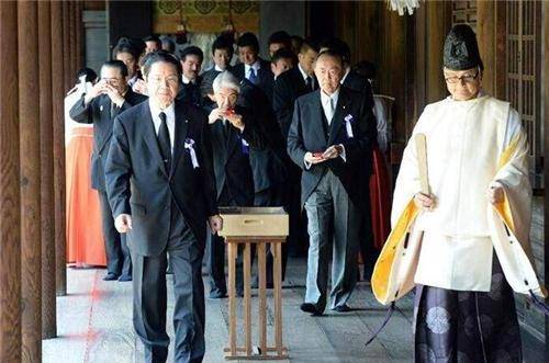 多次呼吁拒绝引渡,韩国方面,对于日本进行参拜靖国神社一事,自然有