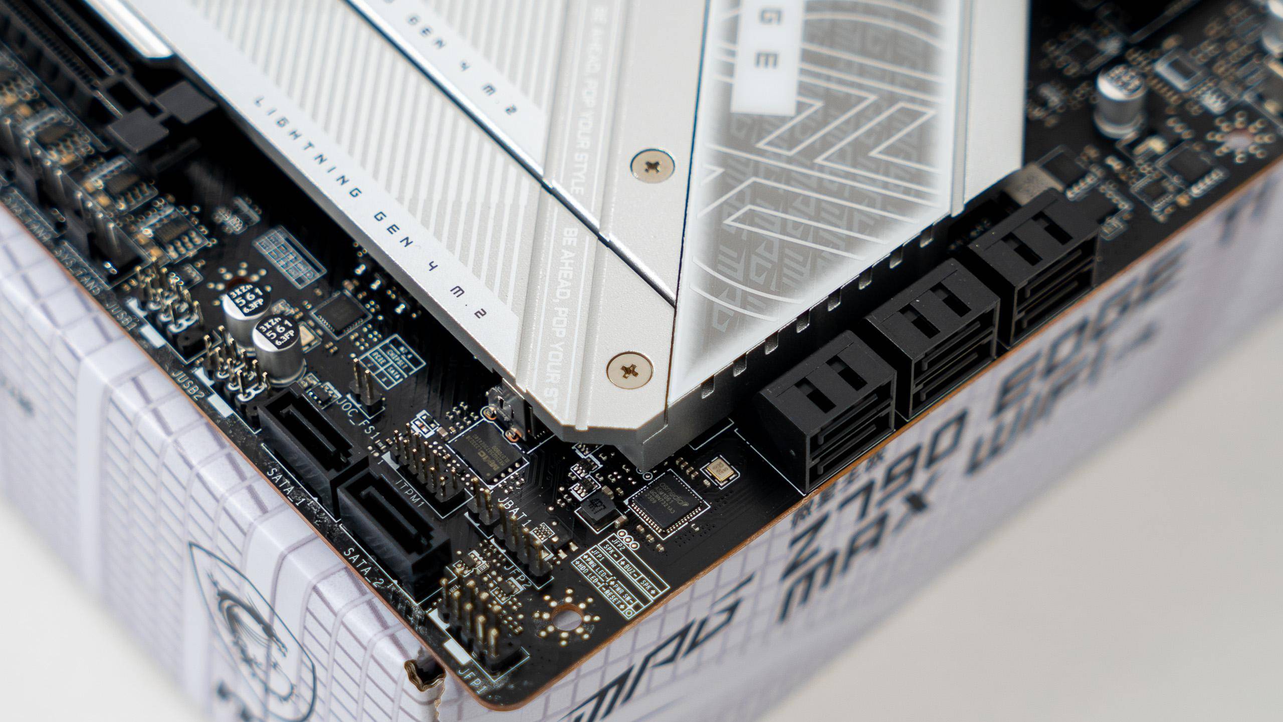 微星mpg z790 edge ti max wifi 刀锋钛主板开箱评测_散热_装甲_接口