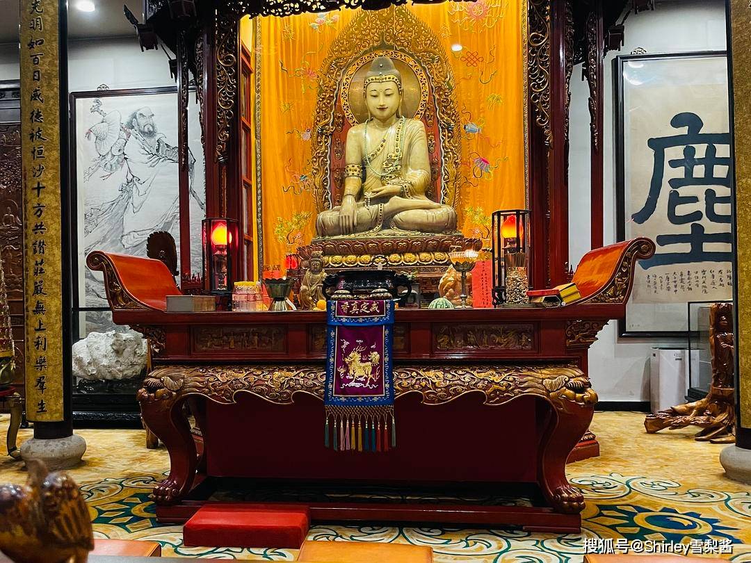 上海四大古刹之一,由晚清首富出资建造,如今为猫咪建独栋别墅