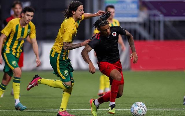 荷乙:布雷达vssbv精英,谁能占据晋级先机?