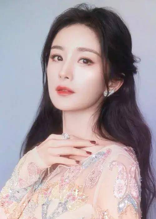 千万的10位女明星赵丽颖第5,杨幂第7,赵露思第9_魅力_广大观众_排名榜
