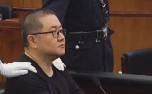 孙小果死刑前泪奔,老母亲含泪忏悔:溺爱,是最残忍的"谋杀"