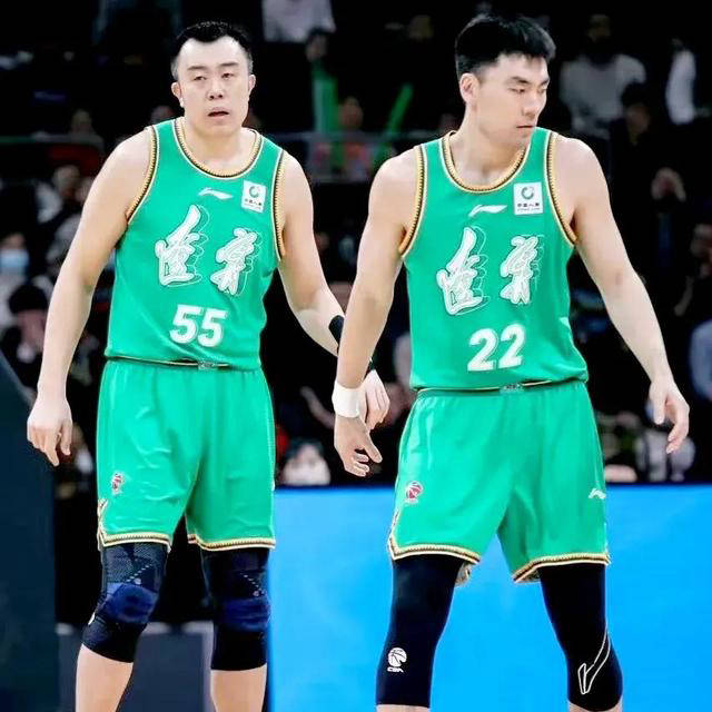 辽宁男篮备战亚冠:新生力量崛起,老将延续传奇_韩德君_球员_篮球