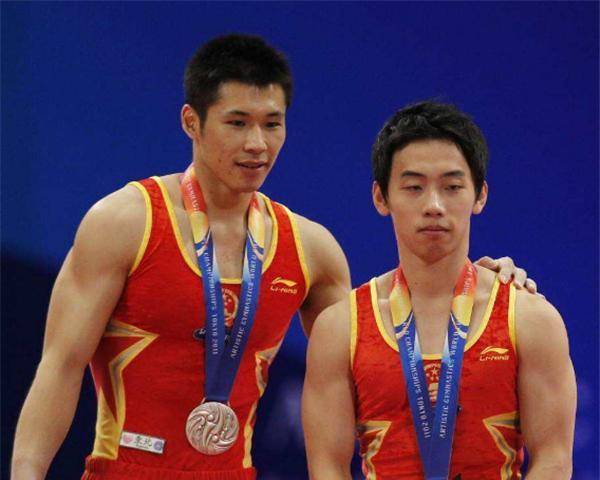 奥运冠军因女友诈骗5800万"被迫退役",销声匿迹8年后今成大校_肖钦