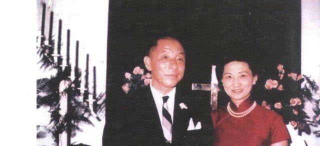 赵一荻父亲登报与她断绝父女关系后死前送她筷子?背后有何深意?