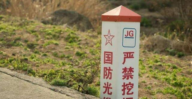 国防光缆很显眼,但间谍即使想故意切断,也难如愿以偿