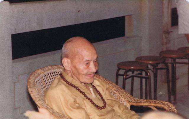 他20岁出家,42岁独自进山修行,不食五谷至95岁圆寂_广钦_老虎_老和尚