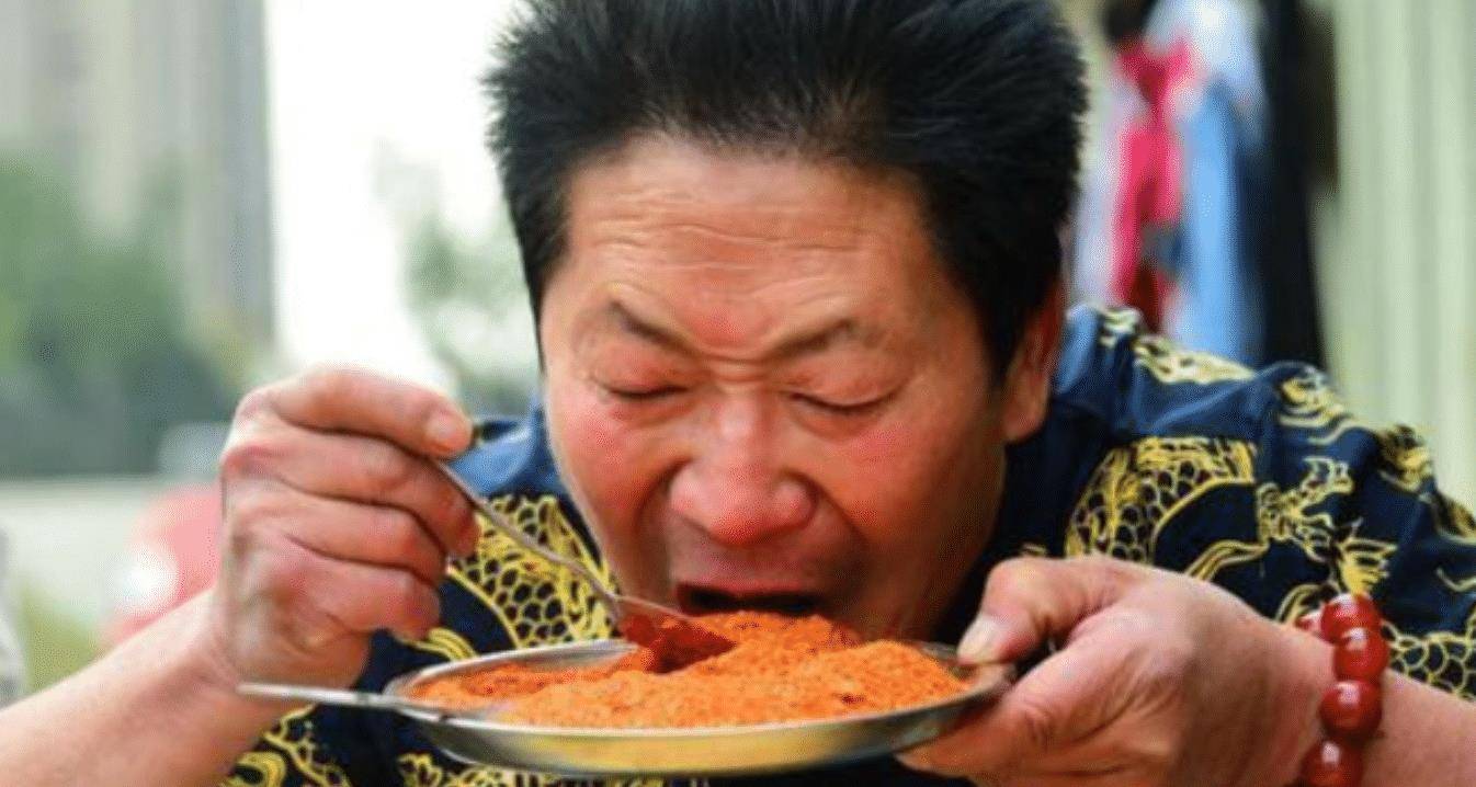 "中国辣王"李永志,不听医生劝曾一日吃5斤辣椒,如今已笑不出