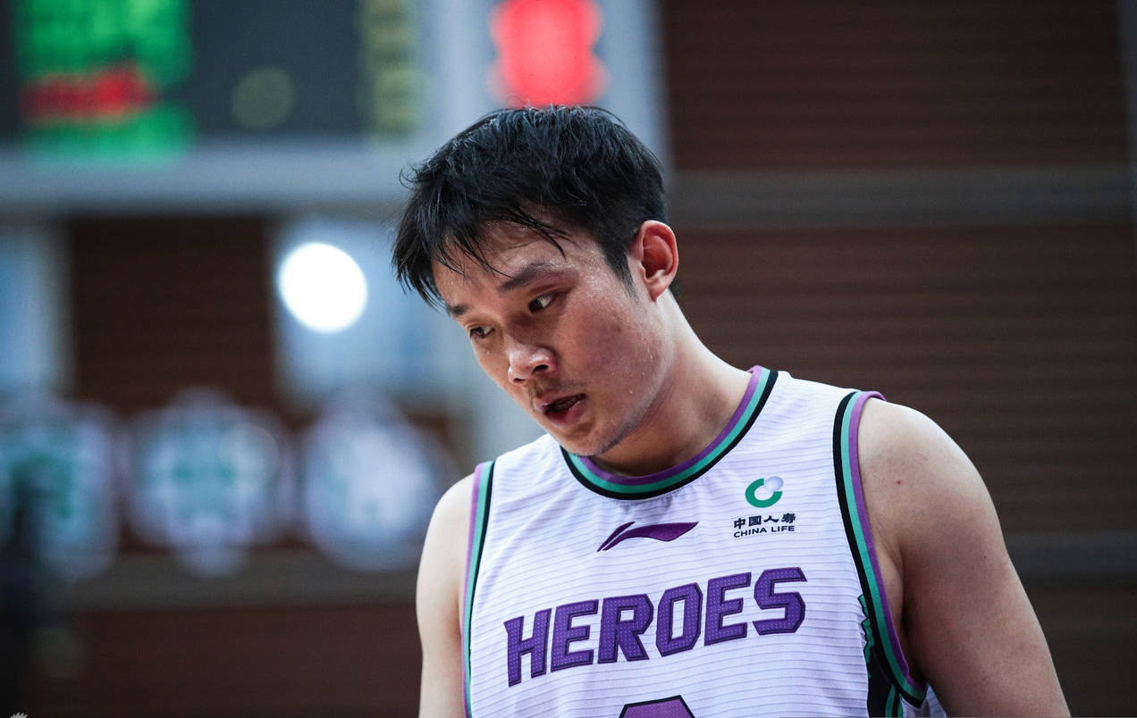 千万别学丁彦雨航!朱婷快醒醒,走出自我小圈子,拿球说话乃王道