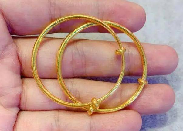 金首饰变黑了怎么办?学会这四种方法,轻松解决!