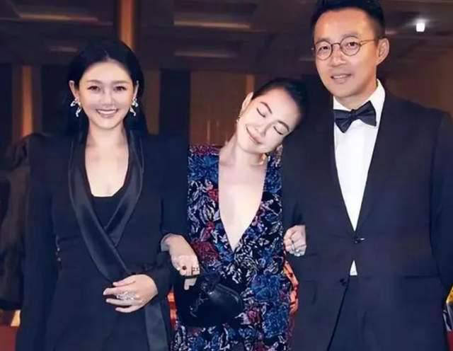 大s与汪小菲尝试和解,小s保持低调处理姐姐风波,传言称或有移民计划