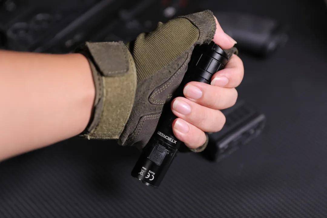 科普 | 战术手电为何"战术"?