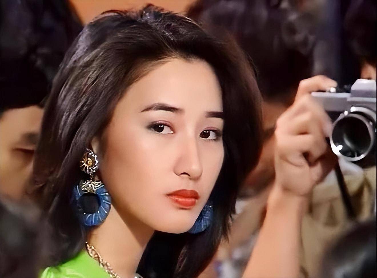 当年tvb女演员人才济济,蔡少芬宣萱张可颐陈慧珊郭可盈个个颜值演技