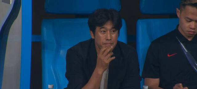 国际足联公布了最新的注册禁令系统更新,导致成都蓉城面临转会禁令.