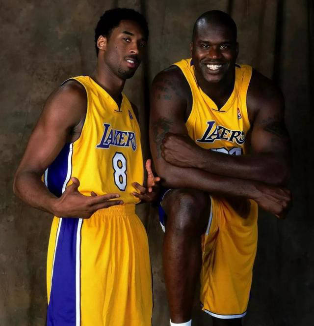 揭秘马努特·波尔与姚明_身高_篮球界_人们