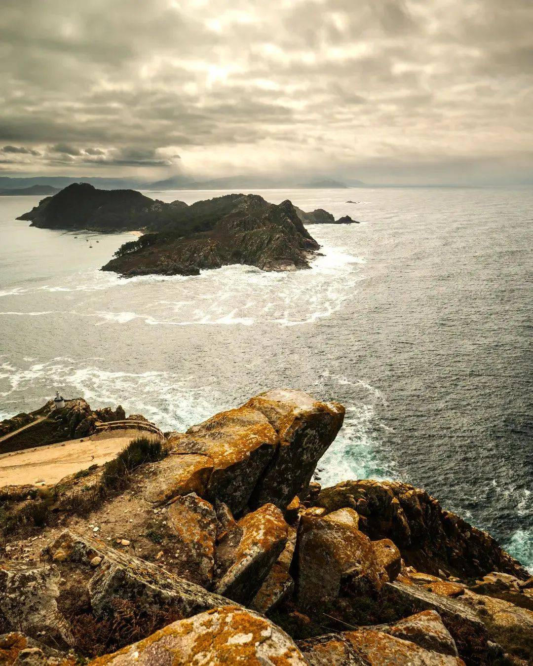 收藏!5个游客稀少又风光绝美的欧洲岛屿