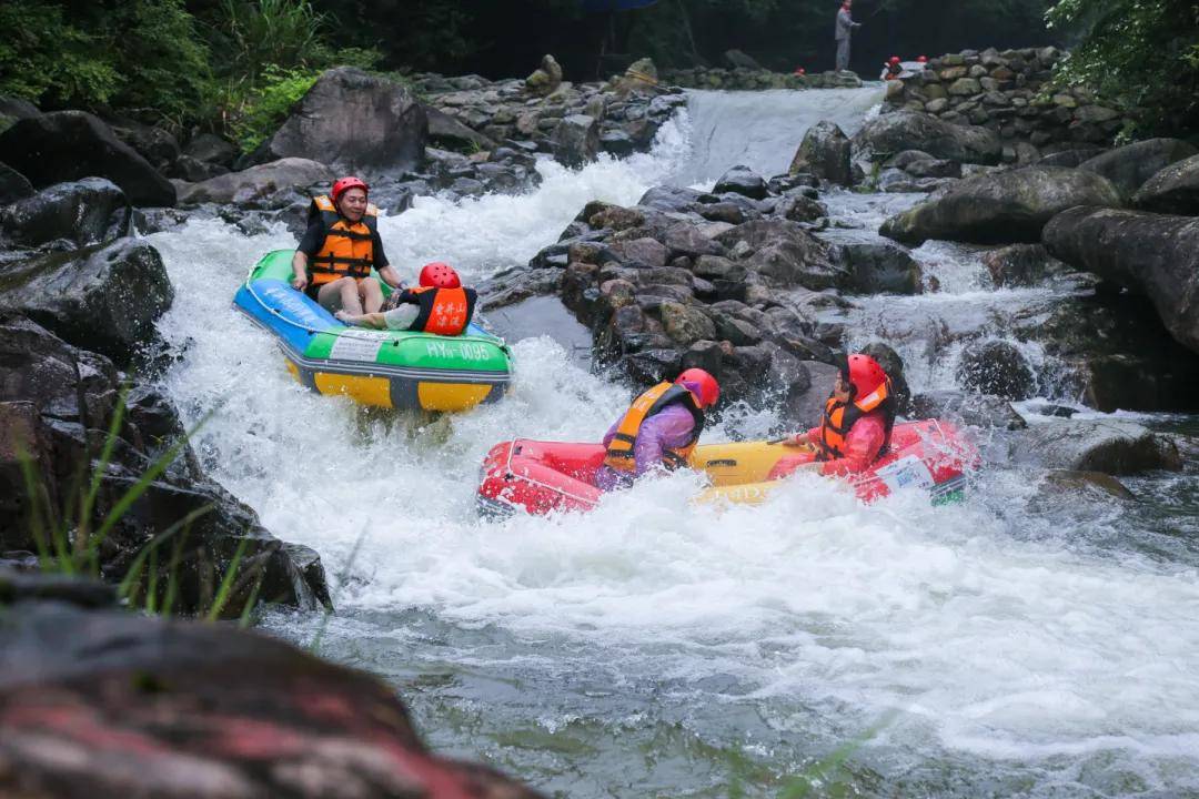 来龙虎山玩漂流!赢奔驰!圣井山首届弄夏漂流挑战赛盛大开启!