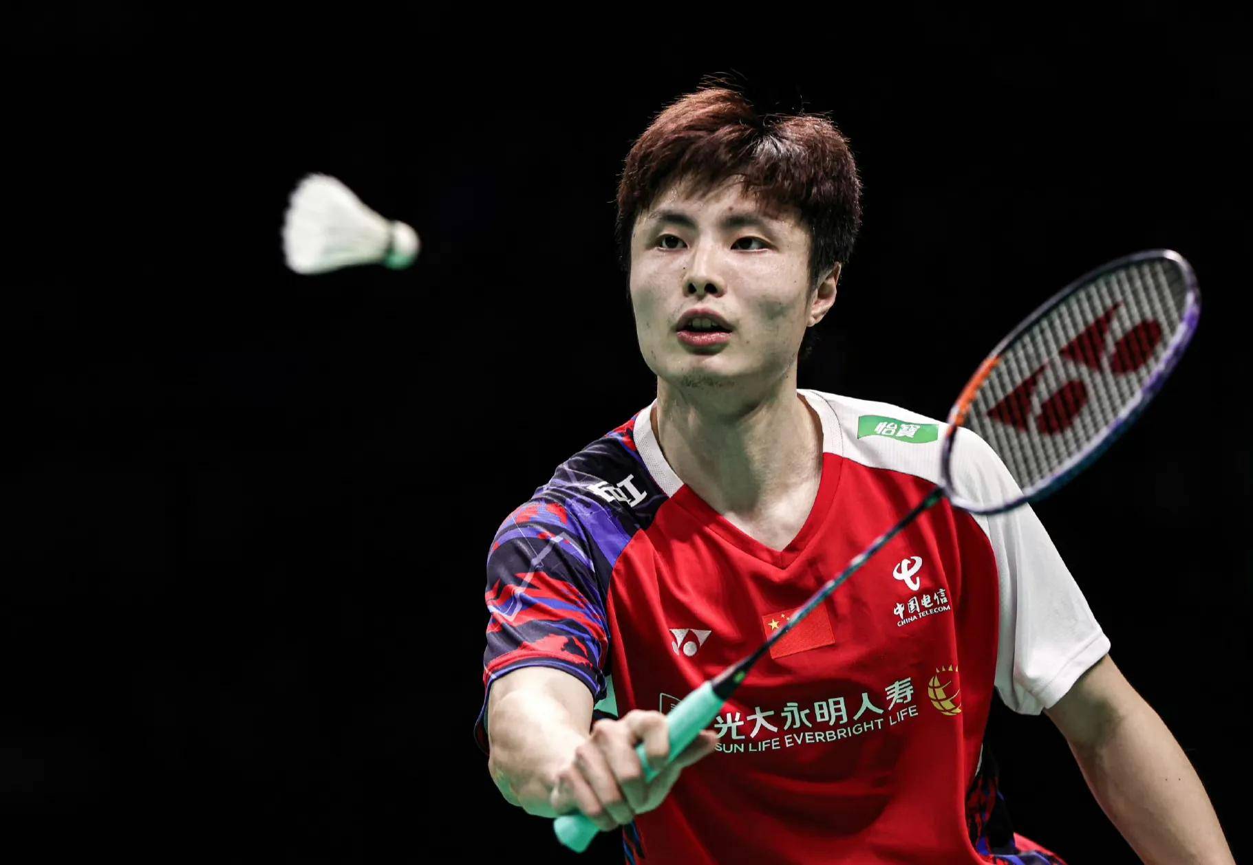 羽毛球新加坡公开赛战报31日赛程:石宇奇,陈雨菲晋级,双打堪忧