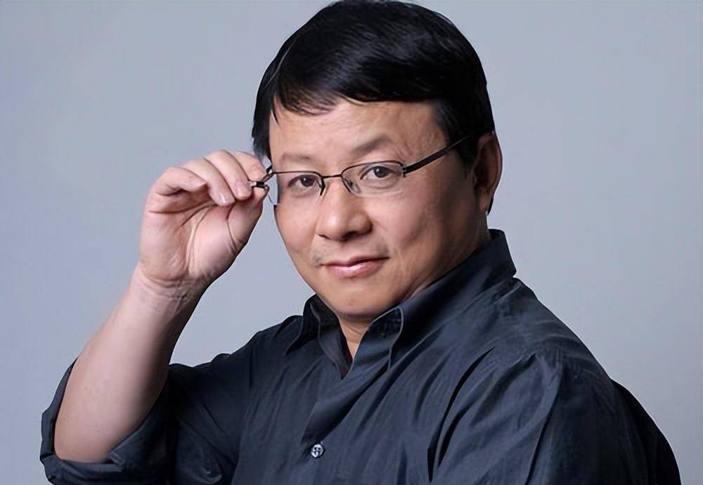 湖南男人,考上社科院研究生,35岁成集团总裁,一年赚10亿美元_熊晓鸽_