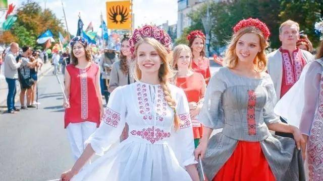 和俄罗斯,乌克兰一样,白俄罗斯也出现了大量女性外嫁的现象,为此