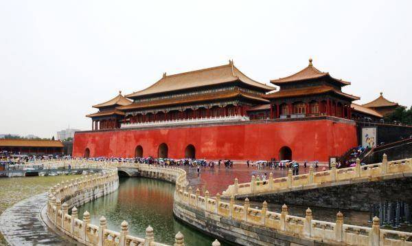 故宫里的金水桥为何分内外,在桥上又发生过什么惊心动魄的故事?