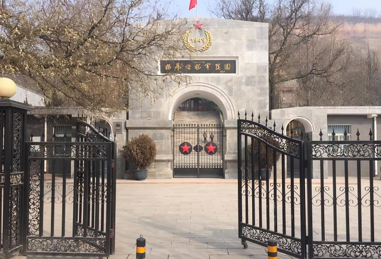 杨虎城的贤妻,杨虎城下跪说对不起,养育杨家两代三十余人