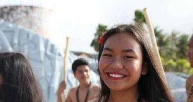 就不得不提他离奇的生活经历了,他就是来自中国广东的小伙——威廉