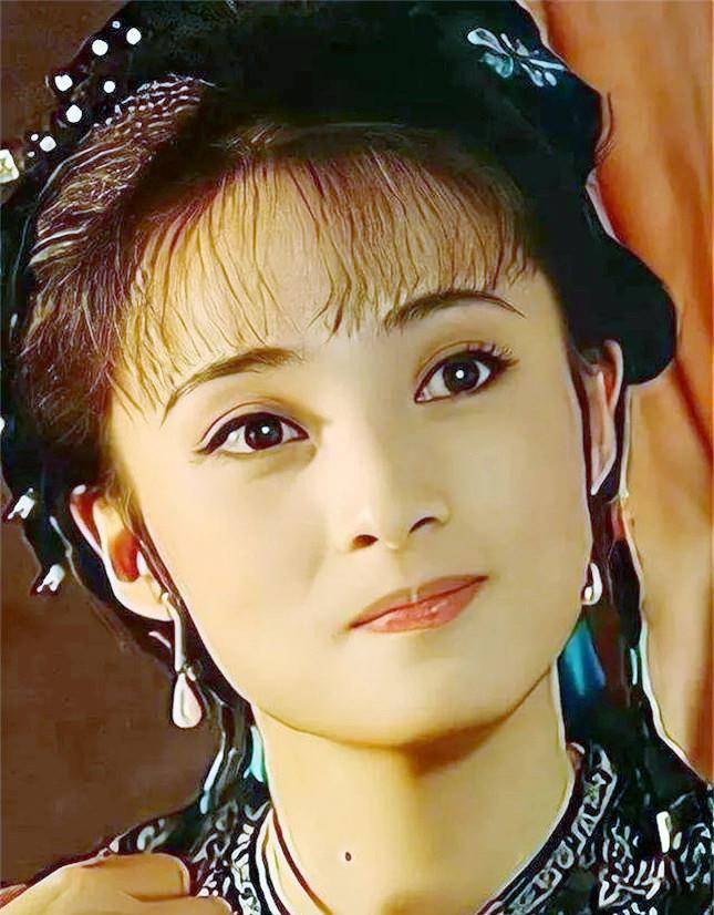 甄嬛传:纯元临死前对皇帝说的话令皇帝心惊肉跳,忙答应善待宜修