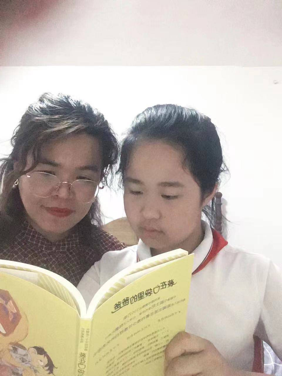 李芊妤图片