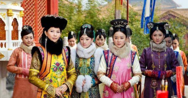 清朝最空前绝后的妃子葬礼,皇帝祭奠皇后亲自参加,生前封号三改