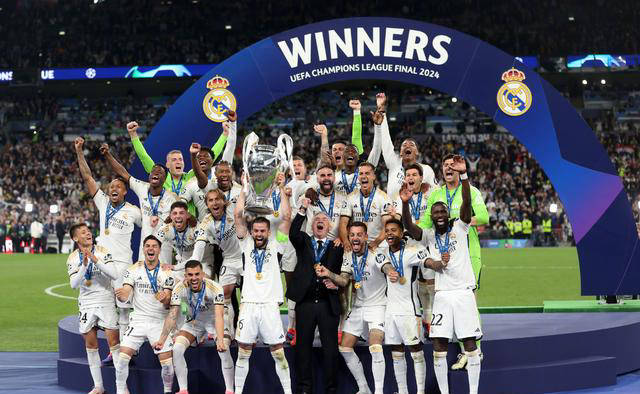 最终帮助皇马2-0击败多特蒙德,成功卫冕欧冠冠军!