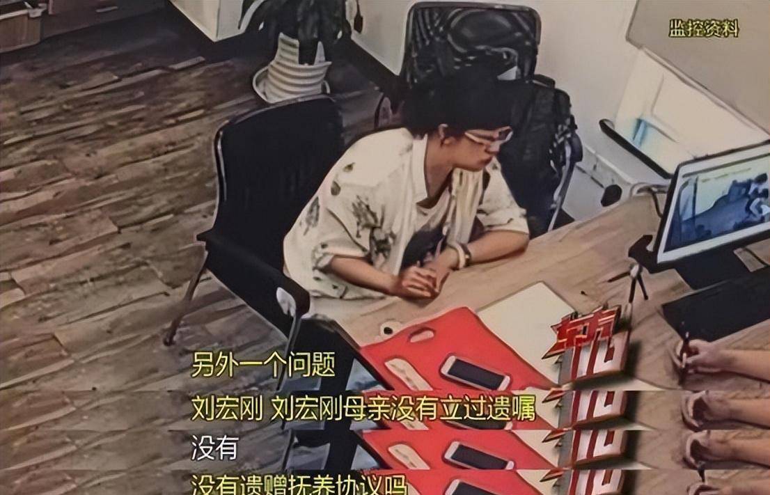 住了11年的千万豪宅被偷,当事人:房产证都没动过_李先生_刘宏_房子
