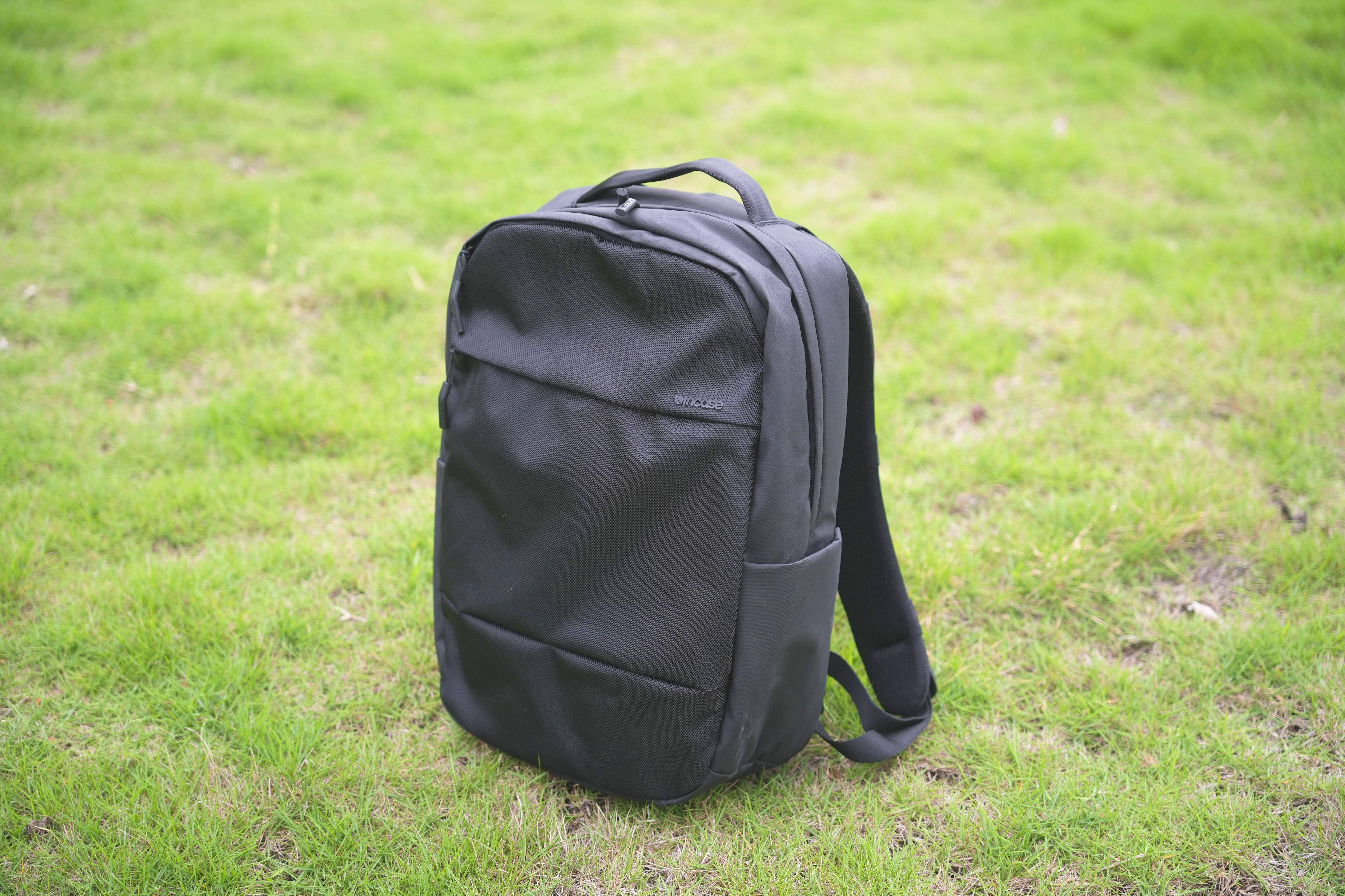 上班通勤必备,incase city双肩包体验,背着它向生活奔跑