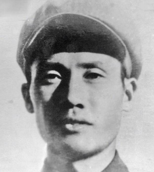 1951年10月,吴国璋奉命前往志愿军总部开会,在返程途中,坐在一辆吉普
