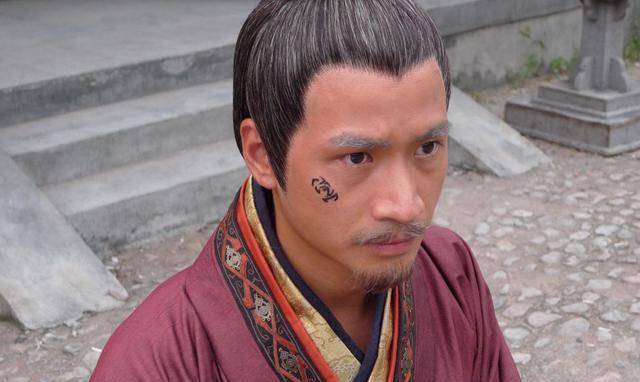 皇帝请吃饭,大臣向侍卫要了双筷子,不久后因此含冤而死