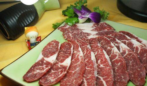 汉朝的饮食文化:粟米无肉,蔬菜蘸酱,聚餐还得被处罚