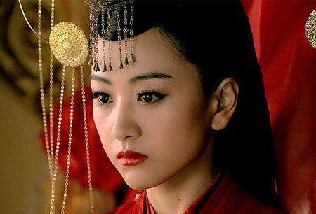 据史书记载:萧观音出身于辽国世家大族,长大之后不仅相貌绝色,气质