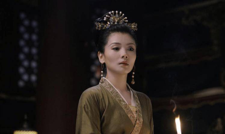 出身比朱元璋还惨的刘娥,十年后成为皇后,老公驾崩后大权在握