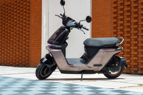 九号电动摩托车妙想家c系上市,到底有何亮点?