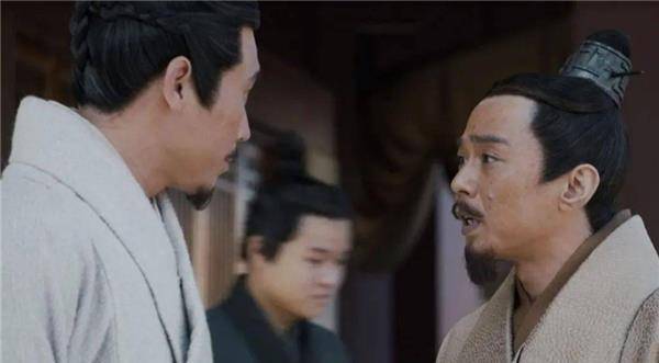 不然的话,为何他帮助秦国修建了灌溉千里的郑国渠呢?