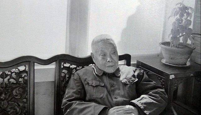 "中国最后一位太监"孙耀庭:风光时曾侍奉皇后,晚年却住在寺庙