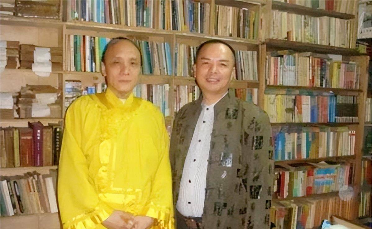 要知道经过改造之后已经成为植物园"花匠"的末代皇帝爱新觉罗·溥仪
