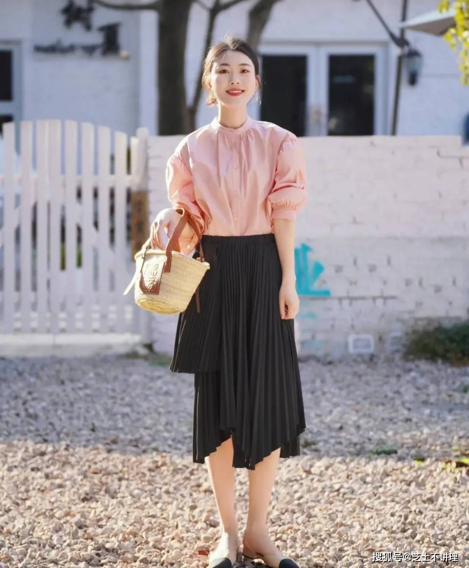 衣服总是买不好?原来一直在踩坑!附8种单品挑选技巧和搭配示范