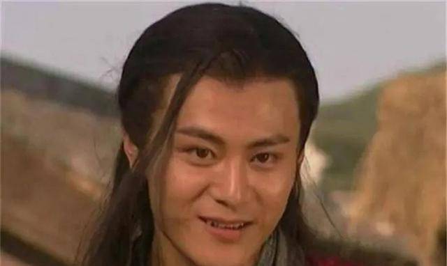 笑傲江湖中,此人武功碾压东方不败,风清扬,只因名气太大被灭门