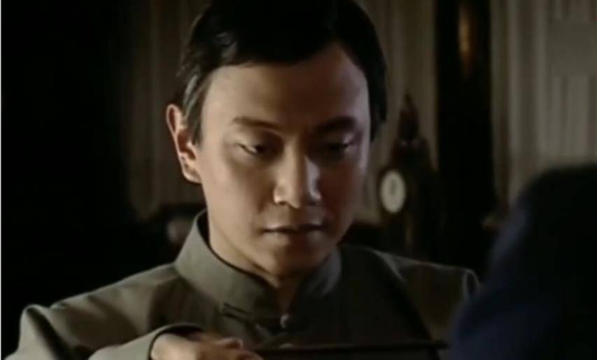 张勋复辟后,康有为想当内阁大学士,瑾太妃直接拒绝:你没有胡子_梁启超