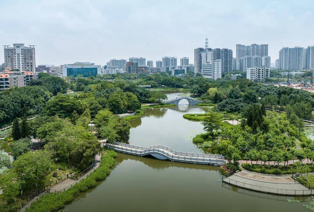 区c位完美呈现的核心,精华景观面拥揽映月湖公园近得南向一线湖景东建