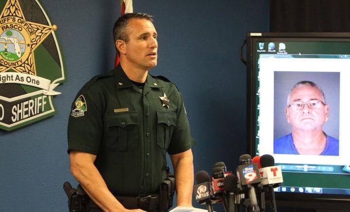 1993年,男子告诉妻子诡异理由后失踪,23年后妻子得知:人找到了_理查德