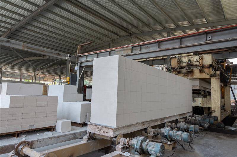 办公楼隔墙轻质砖是一种新型的建筑材料,主要用于分隔室内空间.