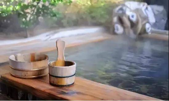 消费降级,按摩足浴店却越开越多?